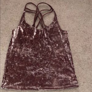 Women’s American Eagle outfitters crop top velvet